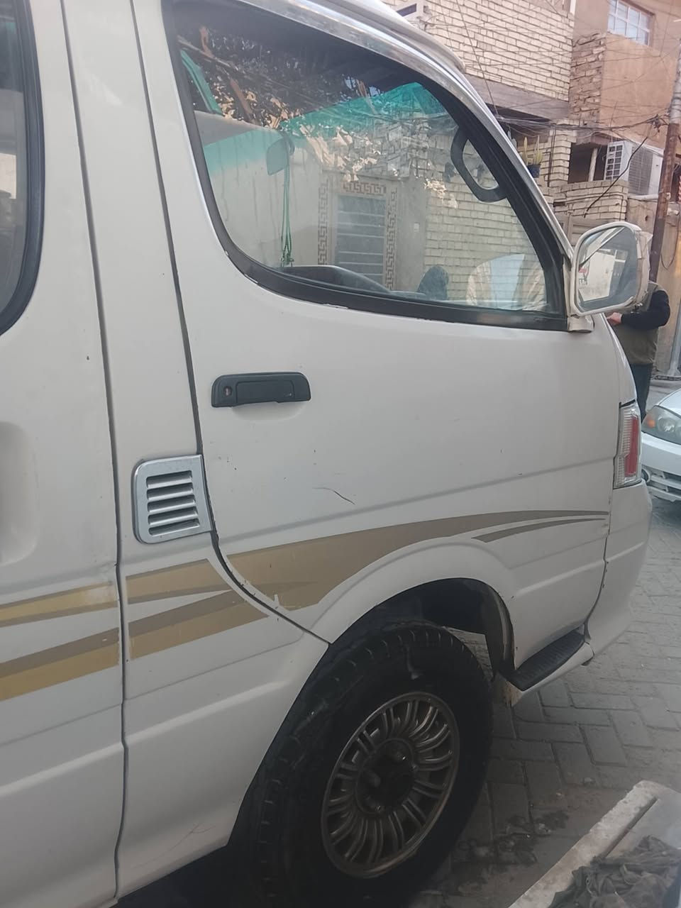 سياره فتون 2009رقم انكليزي بغداد السياره بلاديه كلها بس الوزره معمره السياره بيه خيط تبخير مكاني بغداد مدينه الصدر السعر ٥٥ وبيها مجال 📞***********
