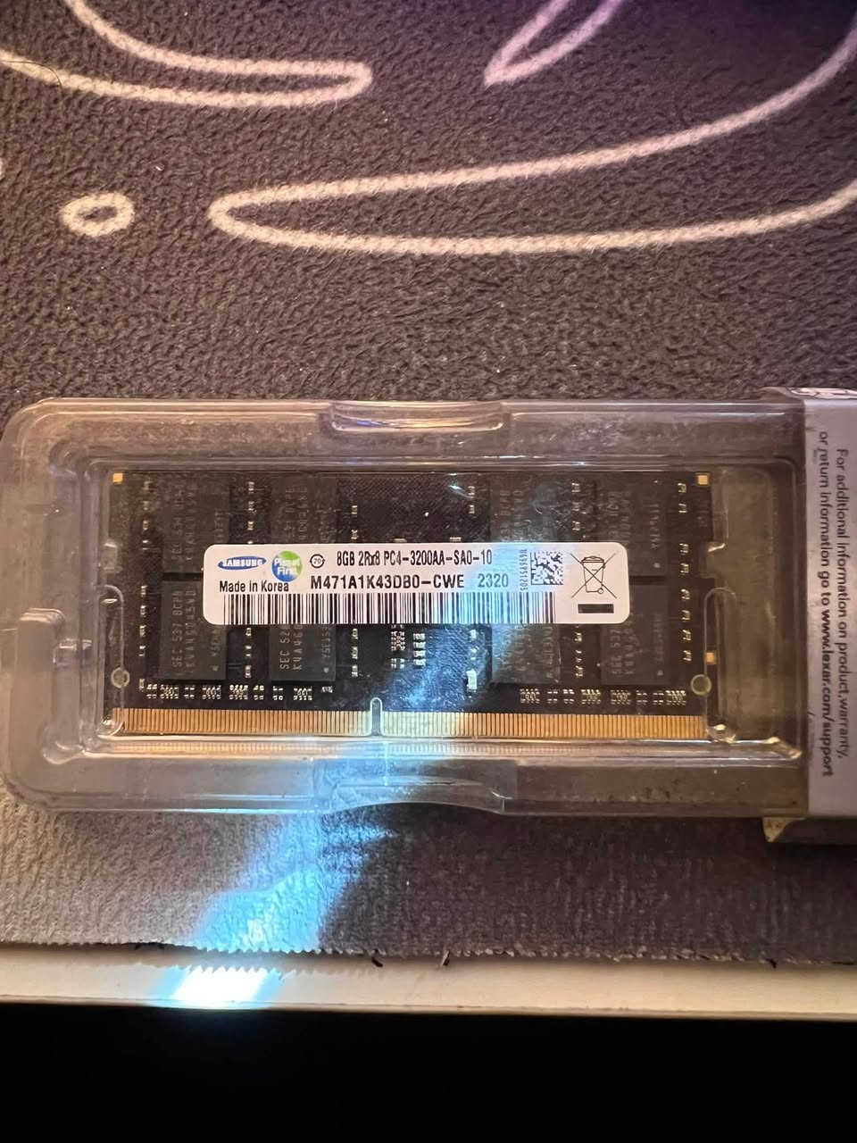 رامات لابتوب اصلية نظافة 95‎%‎
سعة 8كيكابات DDR4
سرعتها 3200
نوع سامسونك موضح بالصورة
سعره 50
مكاني بغداد شارع مطار المثنى 
للاستفسار ***********
