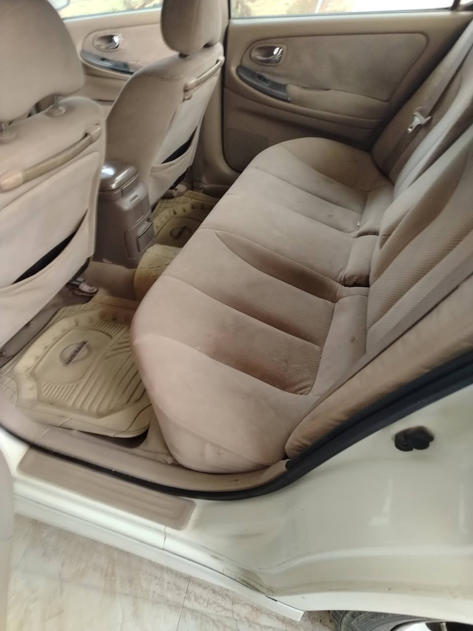 نيسان مكسيما 2004 بغداد مشروع وطني جاهزه محرك 3000  السعر 65 وبيه مجال للتواصل ***********
