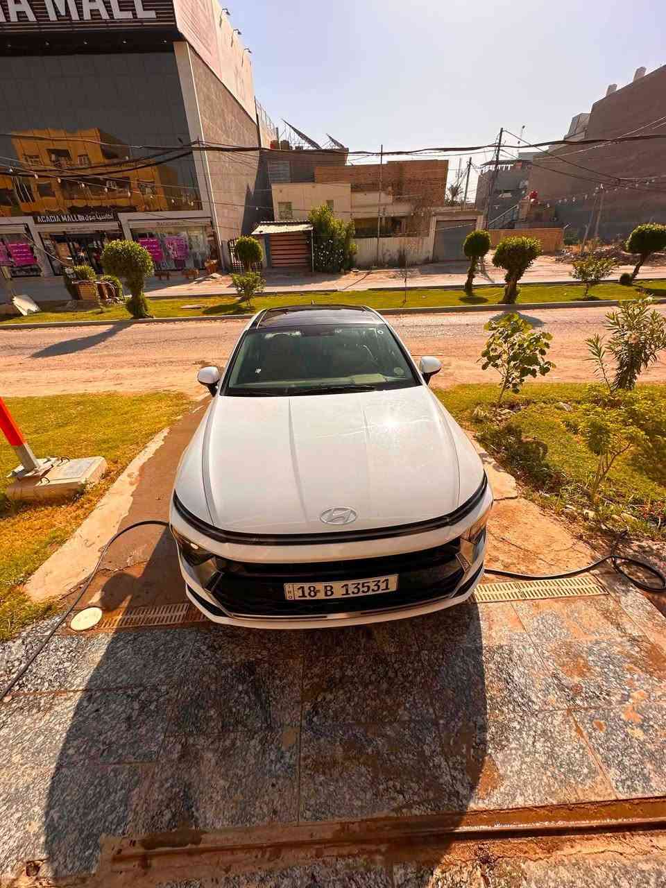 سوناتا 2024 خليجي وكاله
_بصمة
محرك 2500 تنفس طبيعي GDI
- بانوراما
_بصمة ابواب 
_ تشغيل عن بعد 
_لد امامي مع عدسات زنون 
_ نقطه عمياء 
_ لد خلفي
_كشن كهرباء  
_شاشه تبريد منفصل 
_ سايد بريك كهرباء 
_ اوتو هولد 
_كير تعليك 
_ شفتات ستيرن 
_بصمه جنطه 
_مانع انزلاق 
_تحكم وضعيات قياده 
_شاشه متصل مقوسة 
تدعم خرائط وكاربلي 
_رادار جانبي 
_كامره خلفية دقه HD
_فول تحكم ستيرن 
ستائر خلفيه
حساسات امامي خلفي 

مرقم الدولي
مكان السيارة بالحلة مركز 
السعر 230 وبيه مجال بسيط 
***********
