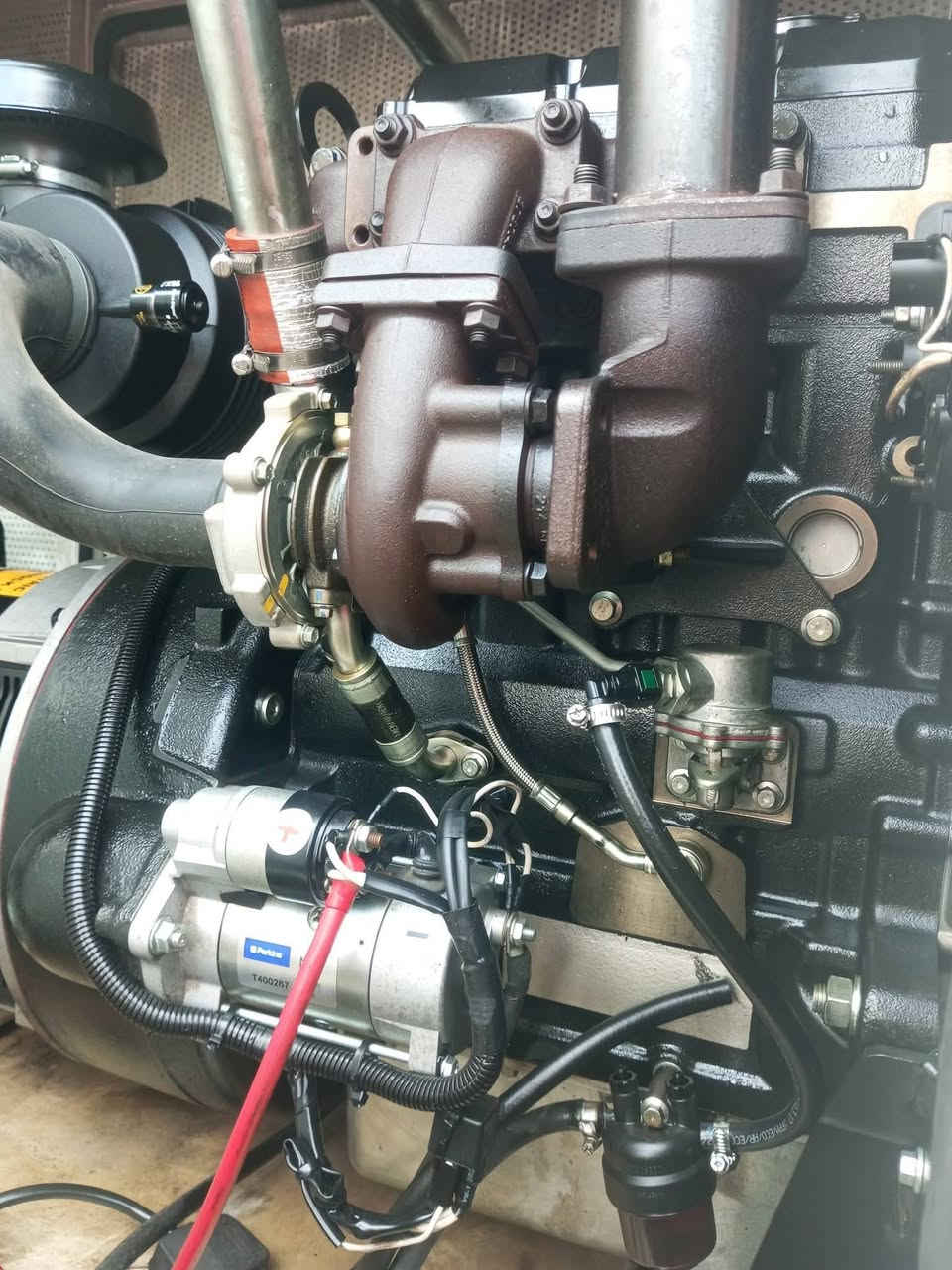 السلام عليكم مولد بيركنز انكليزي🇬🇧 اصلي 
 50كيفي 3 سلندر.  كاتم 100% 🔊
. الاستفسار عل واتساب📞
 *********** 📞***********
توصيل كافه المحافظات  🚛
العنوان أربيل اصناعه الجنوبي
