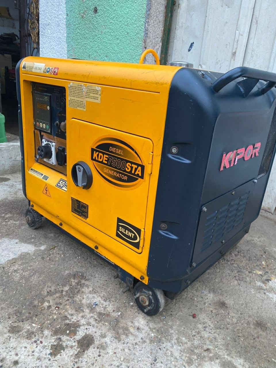 مولده كاز  كاتم 8 كيفي  38 آمبير مولده كلش نضيفه وبلاديه ماداخله تصليح على وضع شركه جديده ستعمال قليل مستخدمهة اقل من شهرين نكره بل تشغيل تشغيل ذاتي شاشه كترونيه حساسات السعر  850مكاني بغداد بوب الشام. للحجز والاستفسار خاص @إشارة


**إذا كنت صاحب هذا الإعلان وتريد حذفه لأي سبب، رجاءا أرسل رسالة إلى الدعم الفني**