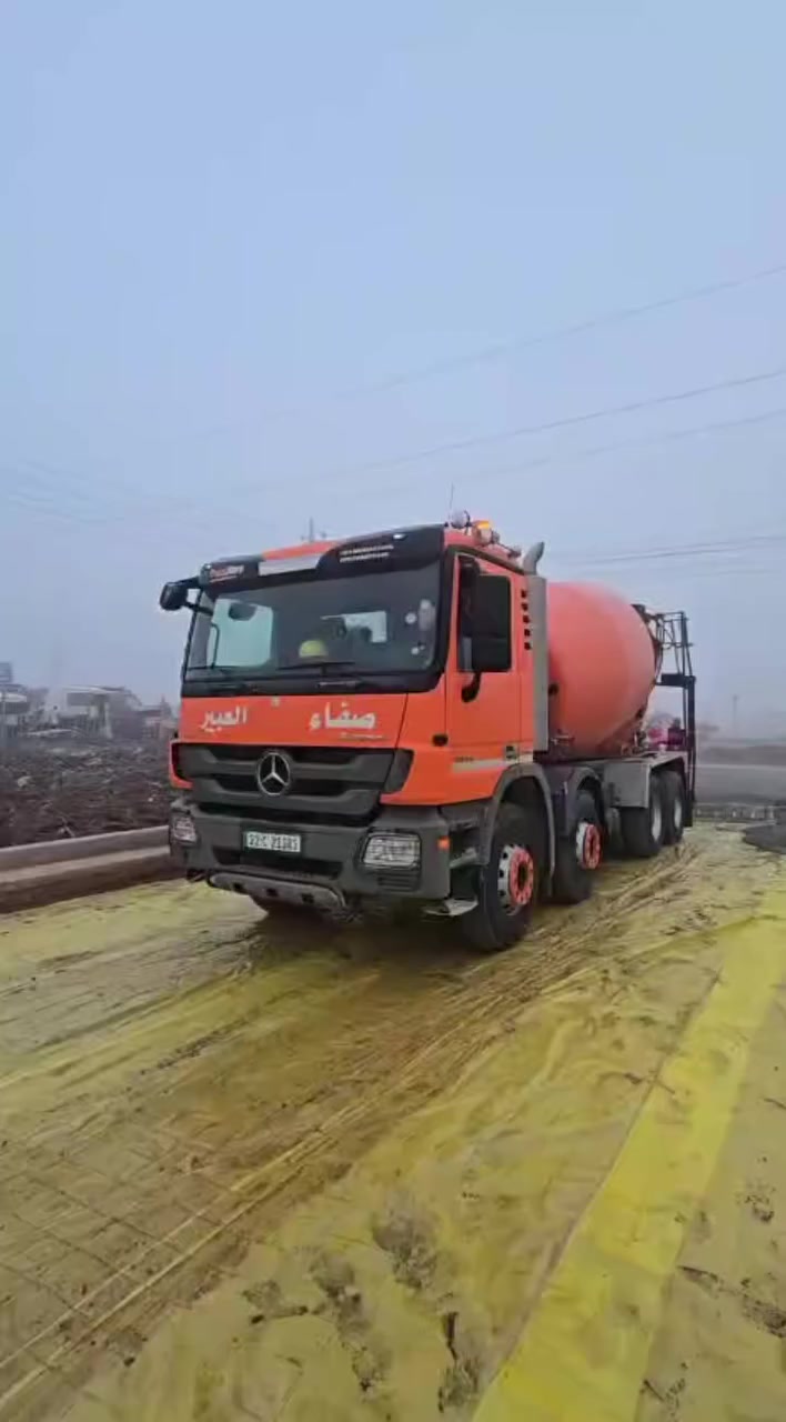 عملنا هذا اليوم في شوارع حي الجنوبي في الديوانية 
شركة صفاء العبير للكونكريت الجاهز الحاج قيس عطا
إشراف وتنفيذ الحاج قيس عطا الله 
نوفّر لكم خرسانة جاهزة بمعايير عالية الجودة، مع دقة فائقة في التنفيذ والتوصيل، لنكون الداعم الموثوق لمشاريعكم الإنشائية.@@

🔹 أسعار مناسبة لصب المنازل والبنايات
🔹 مواد خاضعة للفحص المختبر – نجاح 100%
الاتصال على الرقم 
*********** الحاج قيس عطا الله 
*********** علي قيس
