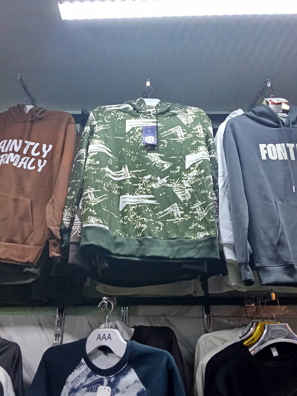 اللهم صلي على محمد وال محمد.عرضنا اليوم غير شكلكل شي بالصور 7كل 2.   ب15الف العنوان بلد شارع الكراج .
مجاور مطعم سيد حسن ابو الدجاج شارع البنجرجيه.
,***********...
