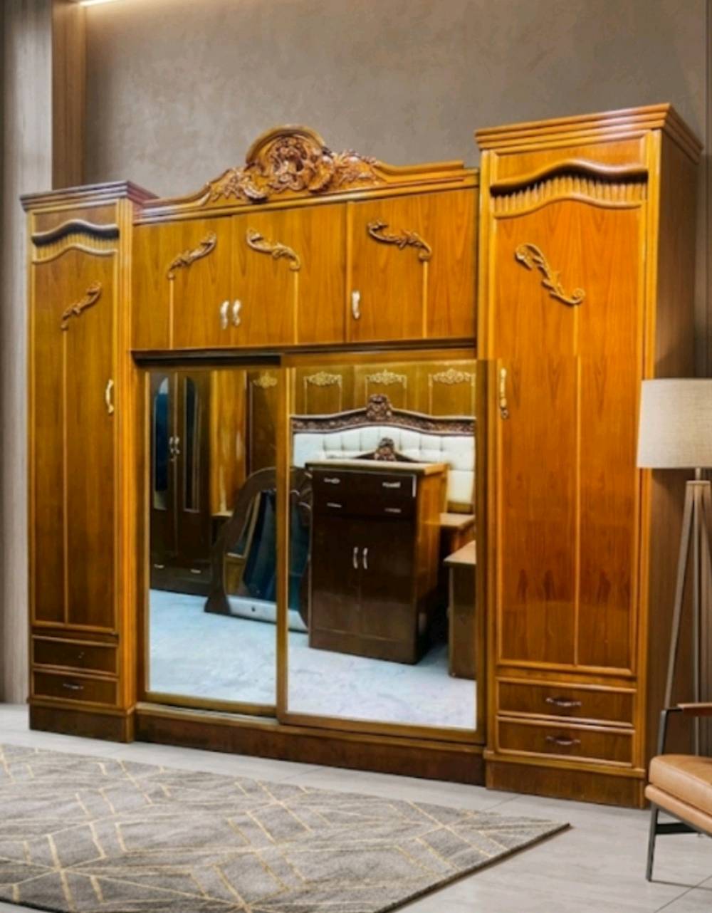 غرفه صاج عراقي مستعمل نضيف 💁
5 ملم داخل وخارج 👍🏻
6 ملحق بيبان اسلايت 🌪️
السعر 900 قفل 🔐 
مع الشد و النقل داخل بغداد مجاني 🆓