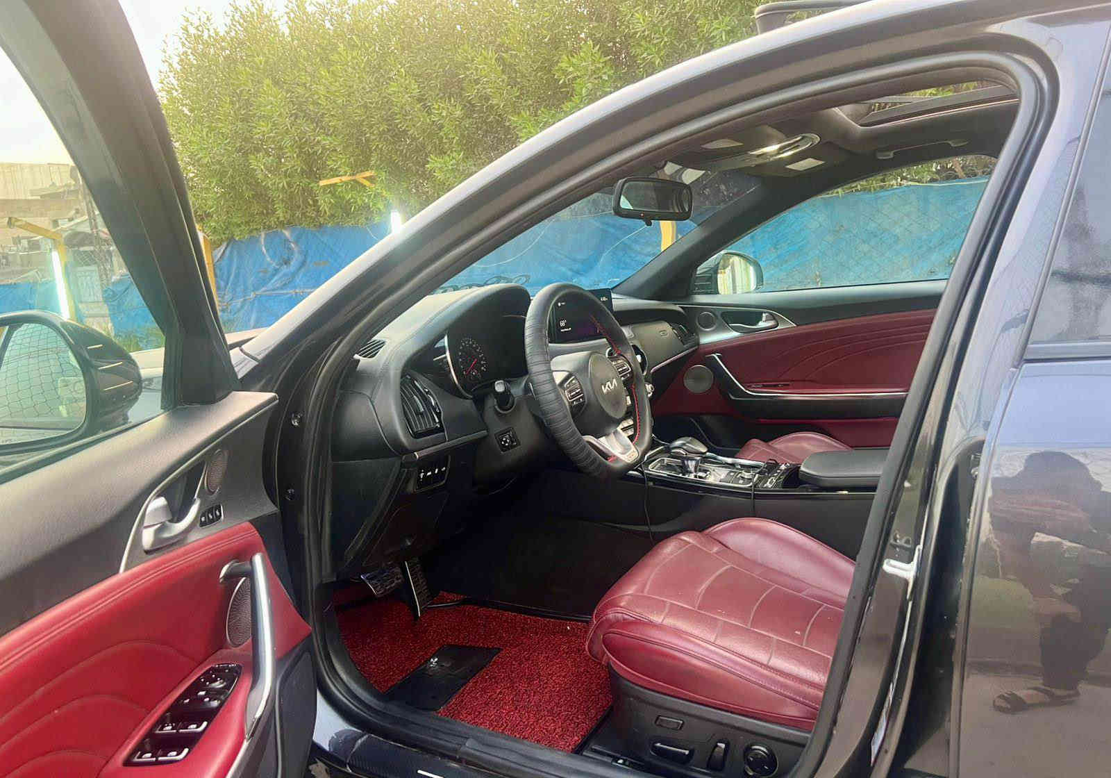 للبيع 
كيا ستنيكر     GT2   V6
وارد امريكي رقم شمالي جديد
لون فيلي 
موديل 2022
مكينتها 3.3 
‏TWIN TURBO 

السياره ماشيه54
المواصفات الباقيه :
1-بانوراما
2-سستم سماعات Harman kardan 
3-بصمه
4-   4.4 
5-شاحن لاسلكي
6-سستم صوت 15 سماعه🎙️
7-تبريد وتدفئة كشنات اماميه
8-كشنات جلد حضن رياضي
9-كشنات كهرباء وميموري
10- 5وضعيات قيادة
11-تدفئة ستيرن
12-حساسات امامي خلفي
13-نقطة عمياء
14-اوتو هولد
15-انارة دشبول 7 الوان
16-توقف ذاتي
17-سايد بريك بصمه
18-رادار امامي وخلفي وجانبي
19-نظام كروز كونترول
20-تحديد مسار على خطوط الشارع
21-لايت زينون ولد نهاري
22-بريك بريمبو 6بستم
23-شاشه حجم كبير
24-ستيرن كهرباء وتحكم كامل
25-تشغيل عن بعد
26-مري شفط 
27-دوخل احمر 
28-ستيراً رياضي D 
29لايتات زنون دبل عدسه 
30-اشاره خلية نحل 
‏31 -LED نهاري 
32- مساج  
33- نظام eco/sport/smart/custum/comfort
34-نظام اوتو ستوب عند الاجتياز او الرجوع الى الخلف 

سيارة بيها  سونار بالمنشور 

مكان سيارة العامريه 
***********0

سعرها (180)بيها مجال 
 . بغداد
