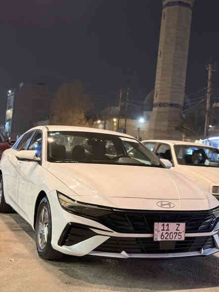 للبيع 
هونداي النترا موديل 2024
رقم بغداد
السيارة موجودة ببغداد وبأسمي وسنويتها مشروع وطني ونافذة لغاية شهر 5 سنة 2030
السيارة بيها هزة تخلص شهر الخامس 2026

المواصفات/
اللون ابيض
مكينة 4 سلندر 2000 الفين دوش اقتصادية وتفول بنزين عادي ما عليها شي
تبريد قطعة وحدة
كاميرا خلفية
تحكمات ستيرن جهتين
3 انظمة قيادة (سبورت /ايكو /نورمال)
سبير الشركة الاصلي
ماشية 25 الف كيلو قابل للزيادة
شاشة الدشبول الكترونية
شاشة كبيرة
قيادة ذاتية
تشغيل عن بعد
رادار
منفذ شحن تايب سي
كار بلي
گروز سرعة 
اواكس + بلوتوث + USB
كشنات مخمل
شاشة عطلات
گير  ومكينة بلاد
سويج وليس بصمة
كشنات عادي وليس كهرباء
لغود وشواصي مكفولات وع الفحص

وارد امريكي والحادث كما موضح بالصور 
حادثها جدا خفيف حافة البنيد الامامية تعدل ونصبغ ومرشوش كلير
بيها رصعة بالقمارة  اثر التحميل
وبيها طلقة بالقمارة بس ما نافذة
السيارة اجتي تشتغل وتمشي بدون عطل من امريكا

كلشي مخلي بالمنشور صور الحادث والصور اثناء التصليح وصورها حاليا وكلشي ذاكره حتى ما يجي واحد ويكول هاي الشغله ما كلت عليها وخليتني اتعنه 
واهم شي المصداقية

السعر ١٧٠ ورقة 

العنوان
بغداد الجديدة /النعيرية /شارع المسبح
موبايل/ ***********
