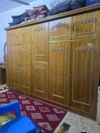 غرفة نوم • ضخمه • استعمال قليل