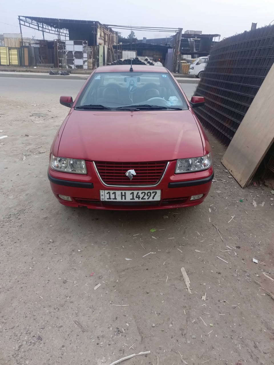 السلام عليكم سمند للبيع مديل 12كير مكينه مكفولات حاديه جديده صدر جديدضربيها جاملغ السائق سونرها موجود السعر 53بيهامجال قليل ***********مدينه الصدر
