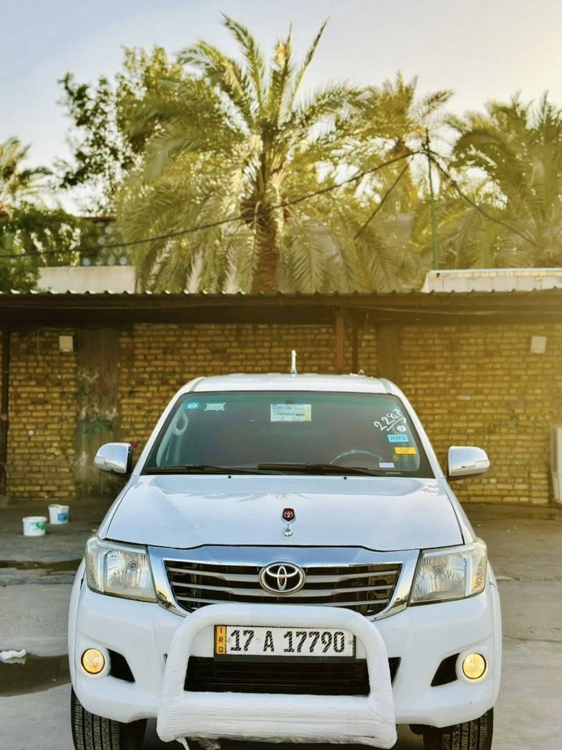 السلام عليكم تيوته 2015 فورويل اسعودي رقم مثنئ دولي بسمي مداور مباشر سنويه جديده هزه جديده  السياره كارتون مكينه كير حداديه تخم تاير كله شرط بيه جاملغ مبدل اصلي والباقي كفاله السعر 180 وبيه مجال للستفسار *********** بيع مرواس بيكم مكان بلرميثه حي المهندسين
