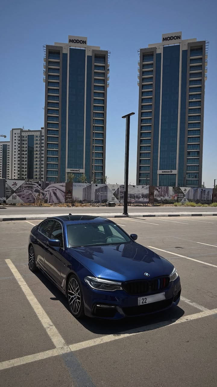 السلام عليكم .. ♥️
BMW 530i وكالة العروش كلين تايتل 
2017
M-Package بلاد من الوكالة

- محرك السيارة 

2.0 TWIN POWER TURBO 🔥

- مواصفات السيارة 

فتحة سقف 

5 بردات 

4 ابواب شفط 

كاميرات 360 درجة 

حساسات امامي + خلفي 

فول تحكم ستيران + ستيرن كاربون الياف + rpm 

نظام اوتو هولد ( AUTO HOLD)

كراسي كهرباء + خزن 

وباقي المواصفات معروفة 

السيارة جاهزة بدون أي نقص 

واحلى من الصور 

+ ( بصمتين وبصمة شاشة تحكم كامل بالسيارة من خلال البصمة ) 

- مكان السيارة : بغداد / الرصافة الثانية / المشتل 

للأستسفار ( *********** / *********** )
