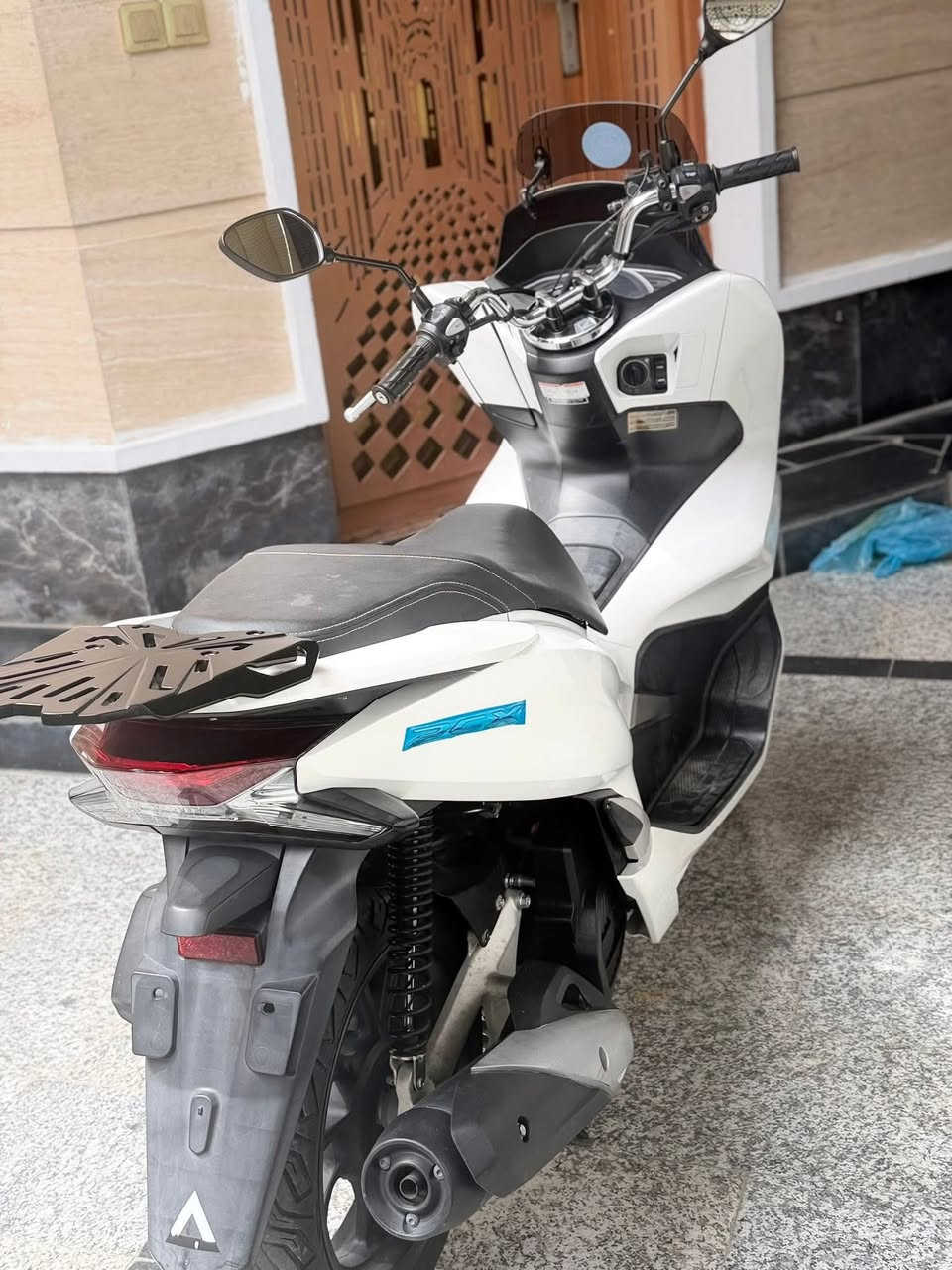 سلام عليكم شباب دراجه pcxجيل ثالث ياباني    البيع نضافه فول مكفوله كفاله عامه السعر17وبيه مجال قليل حك الجيه العنوان مدينه الصدر الاورفلي

‭0774 860 5997‬
