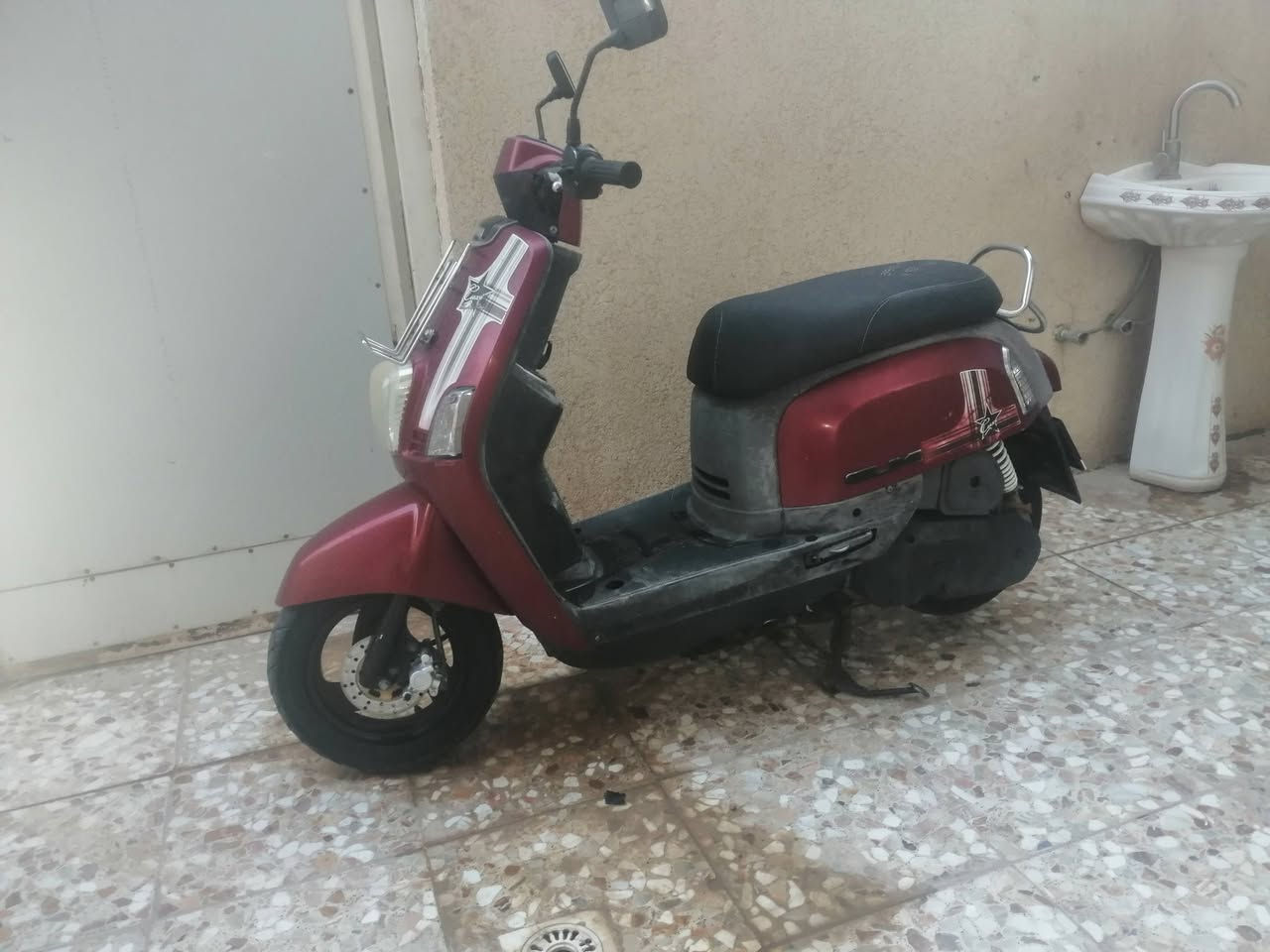 السلام عليكم
دراجه بوليسي نوزل مكفوله للبيع
ختم واحد 
شرط الفحص
السعر خاص


**إذا كنت صاحب هذا الإعلان وتريد حذفه لأي سبب، رجاءا أرسل رسالة إلى الدعم الفني**