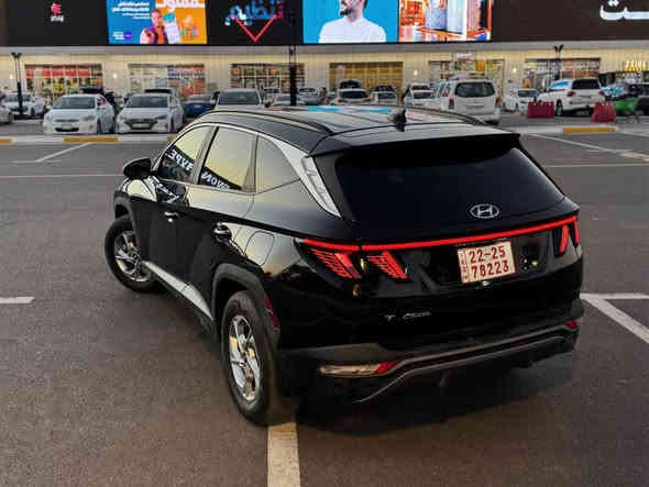 توسان 23 (بدون ايرباك) ماشية 16 فقط
نظيفة حيل وبعدها ع وضع الشركة 
محرك كير كهربائيات صدر كلها بلاد و100% 
دخول جديد منفيست بأسمي 

حادثها سطحي جدا  ( بدون دواخل بدون ايرباك )وموضح بالصور
صبغ بنيد وصندوق وجاملغ تعديل بارد الباقي مكفول 

ماشية 16 فقط 

رادارت 360 (امامي خلفي جانبي) - تشغيل عن بعد  - نقاط عمياء - قطعتين تبريد - شاحن وايرلس لاسلكي  - صندوق كهرباء - تحديد مسار - تدفئة كشنات - كشن كهرباء - اوتو بريك توقف ذاتي امامي خلفي عند الاقتراب من اي جسم ( مانع تصادم ) - بصمة تشغيل وابواب - دخول ذكي -  اوتو هولد - اوتو ستوب - ثلاث انظمة قيادة - قيادة ذاتيه  - مثبت سرعة - اشاير بالمري -  شاشة كبيرة تدعم كار بلي + اندرويد اوتو - وبعد بيها هووواي مواصفات 

 محرك 2500 

‏‎السيارة جديدة بمعنى الكلمة وبالواقع بعد احلى   
 وكل التفاصيل مذكورة بالكامل
مكانها بغداد او اربيل
‏‎
السعر ١٦٥ وبيها مجال بسيط
واذا تريدها مرقمة ضيف عليها سعر الرقم 

‏‎ للأستفسار هذا رقمي
***********
