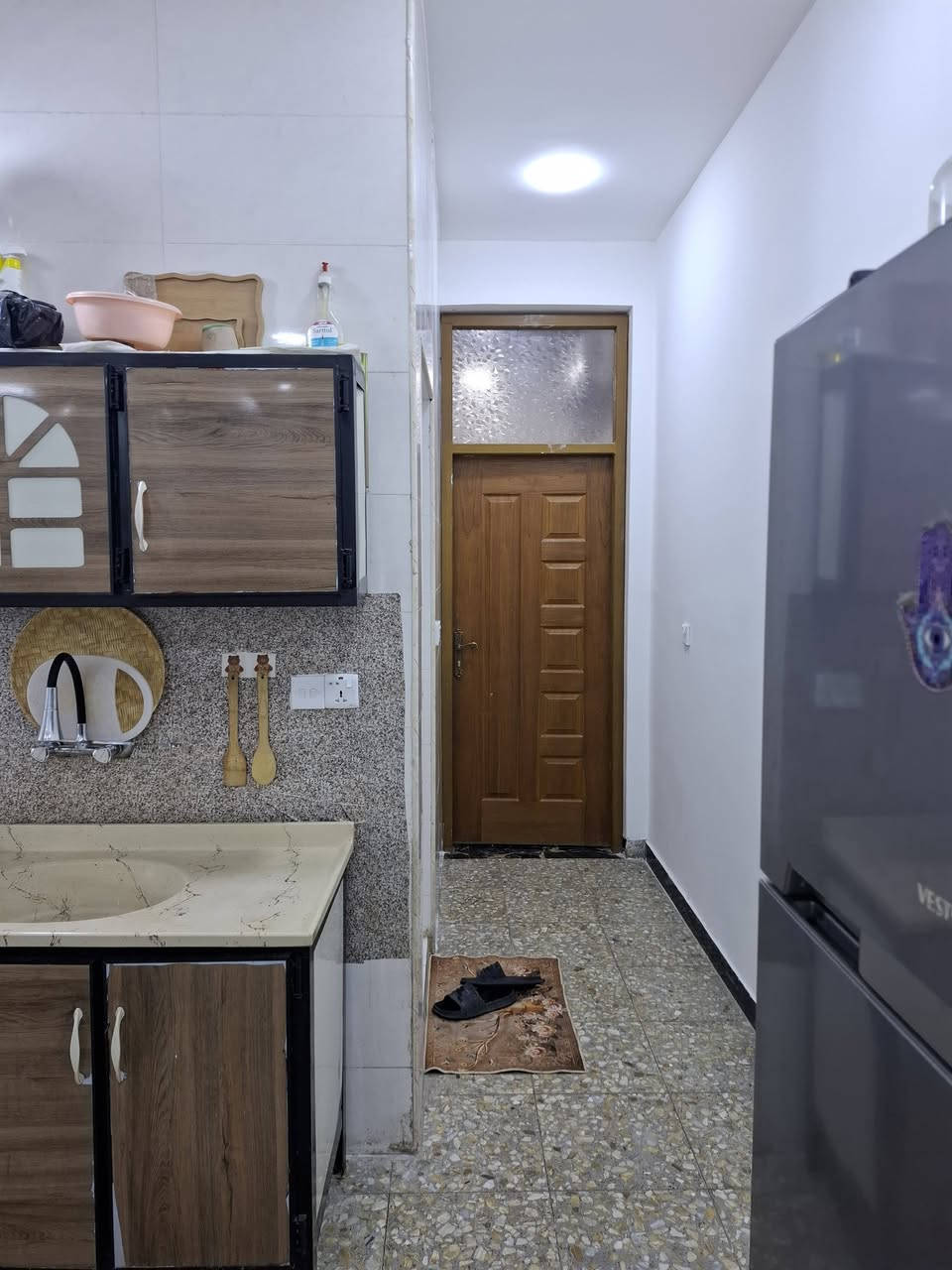 دار للبيع المساحه ١٠٠م ٥×٢٠
شارع السادس عاليسار بنص الفرع طابق واحد 
السعر ١٠٥ وبي مجال 
***********

