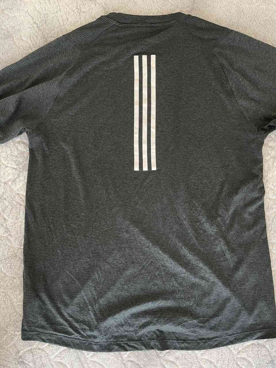 🔥سيت  رياضي ترهيم  روعة اصلي Adidas   💯
 🔹سعر: ٤٨ توصيل مجاني

🔹قياس: البجامة قالب سليم حجل سحاب M
تيشيرت موديل حديث L  
🔹جديد ما ملبوس  
 🔹لون:كما موضح بالصورة 

🔹توصيل موجود لكافة المحافظات


**إذا كنت صاحب هذا الإعلان وتريد حذفه لأي سبب، رجاءا أرسل رسالة إلى الدعم الفني**
