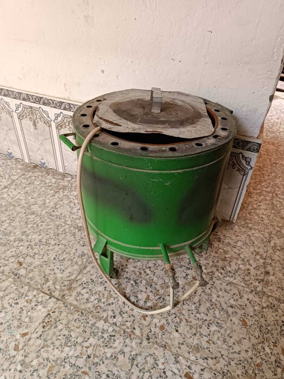 غراض للبيع تنور ب٢٥ العجانه ب١٠٠ والطباخ ٣٠ الاوفن ٤٠


**إذا كنت صاحب هذا الإعلان وتريد حذفه لأي سبب، رجاءا أرسل رسالة إلى الدعم الفني**