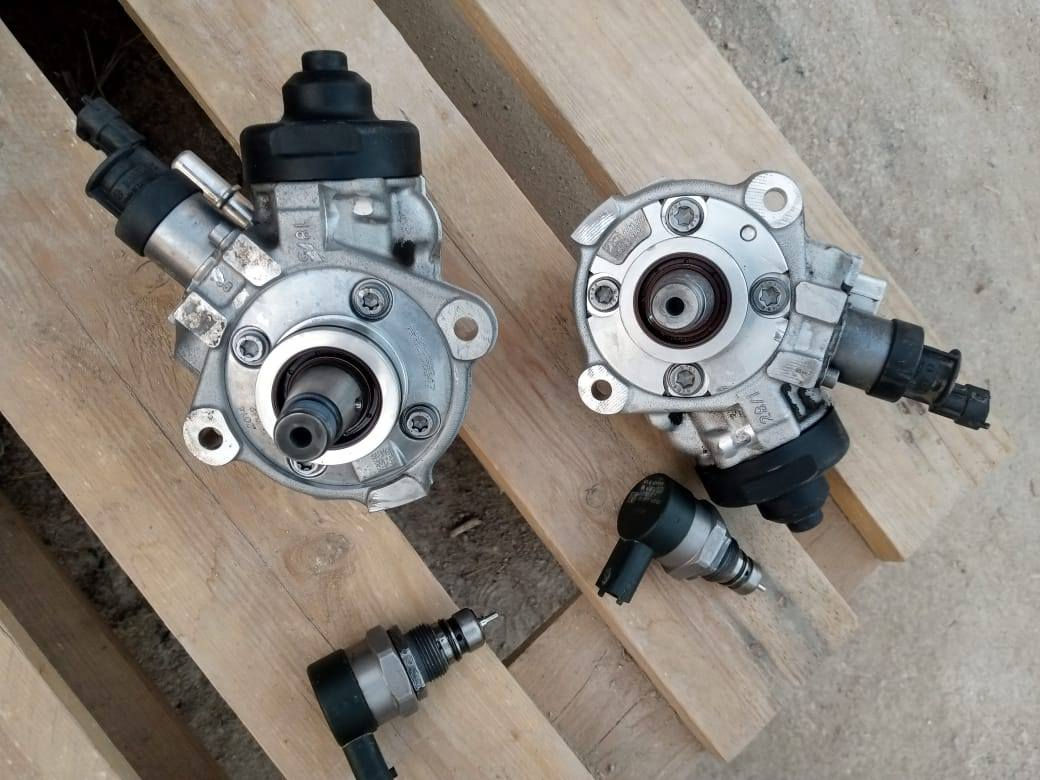 السلام عليكم طرمبات +جوزه بعدهن كارتون عل فحص سعر طرمبات الوحده 275 وجوزه ثنينهن ب 100.  رقمي خابرني وتدلل ***********
