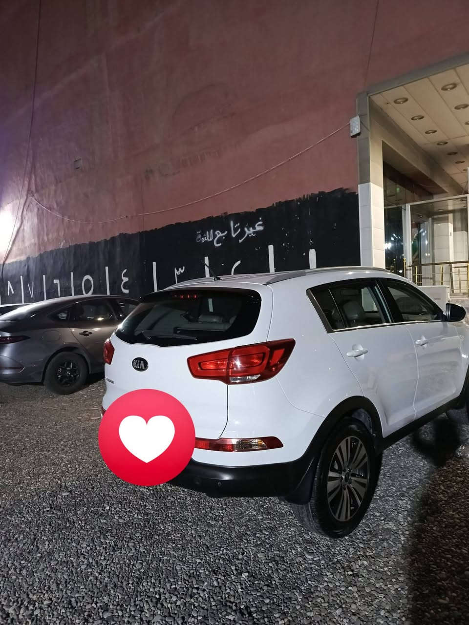 مكلف بالنشر 
كيا سبورتاج موديل 2015 سيارة مكفولة من الصبغ ، محرك جديد ماشية 80 رقم دهوك سنوية جديدة هزة 
اطارات جديدة ، الاسبير ما نازل 
كاميرا خلفية شركة 
حساسات خلفية 
ايكو مود 
بدون. سلايد 
تحويل ثاني يوم 
كوبون بانزين 
اتصل ***********
السعر 155 و مجال
