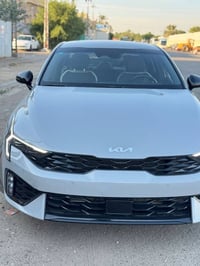 K5 GT-Line موديل 2025 ممشى28،000mi صبغ قطعتين مكفوله من الغد وشاصي  صو...