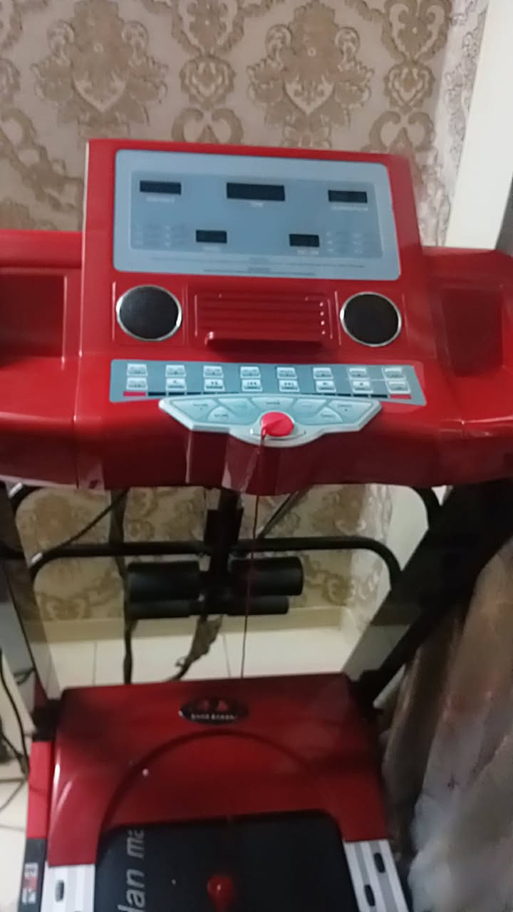 السلام عليكم جهاز جري جبلي وهزاز ويقيس السعرات مابي اي ضرر


**إذا كنت صاحب هذا الإعلان وتريد حذفه لأي سبب، رجاءا أرسل رسالة إلى الدعم الفني**