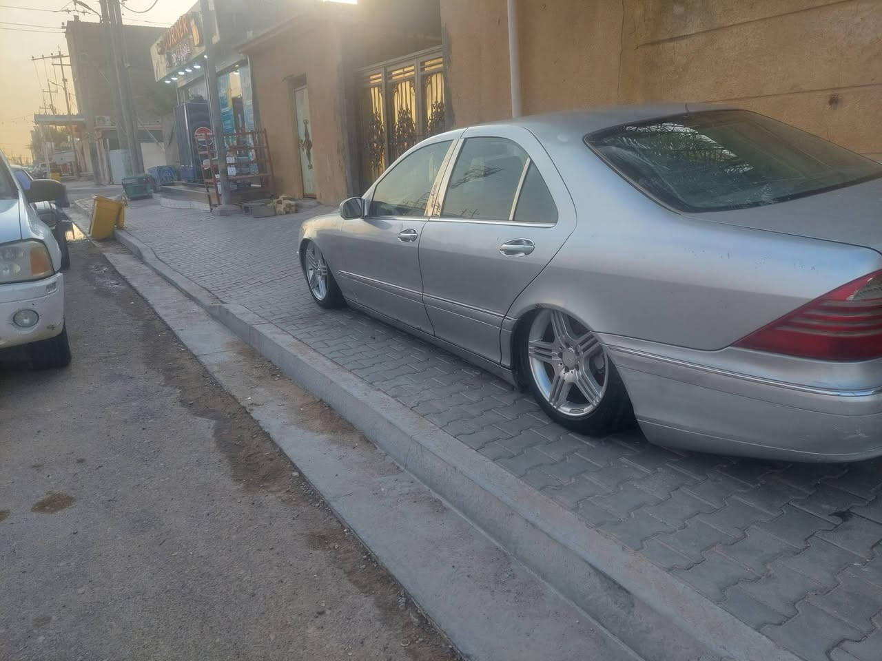 السلام وعليكم مار سدس غواص مكفوله فول مواصفات مديل ٢٠٠٢ سعر ٦٥ وبيه مجال للعنوان بصره ام قصر ***********
