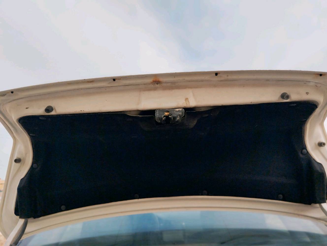 يالله.السلام عليكم . شفروليت اوبترا. السياره موديل ٢٠١١
نضيفه خير من الله .بيه منضومه غاز.+بانزين.
+منضومه زنون. كشنات جدد. تخم تاير.رقم انكليزي بصره.السياره باسمي تحوير ثاني يوم.
بيها ضربه خفيفه بلجاملغ موضح في الصوره.