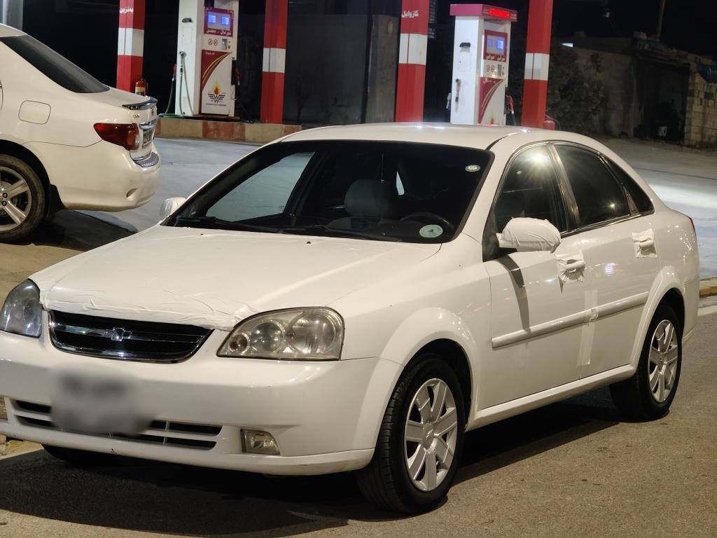 اوبترا2013،كيرعادي ،  بيها ۱قطعة و نص صبغ ، غير هذا صبغ سيارة مكفولة كفالة عام ، من تجي و تشوف سيارة اذا بيها دينار مصرف نزل من سعر ٥ورقة ، سيارة جديد جديد ماشي200الف کم ، سنوية ساقط تحويل وكالة شرط ، سعر77ورقە ، عنوان.اربيل خليفان 
ر.م*********** سوران, أربيل
