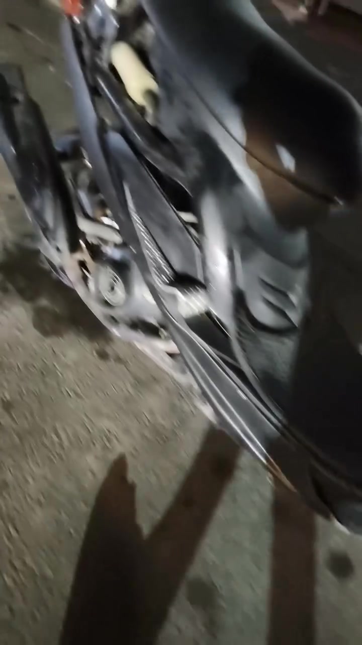 السلام عليكم عدله للبيع مال لعب مكينه مفتوحه ٥٥ شلعه فول معدل فول الدراجه سلف وهندر كهربائيات شغاله الدراجه كدامك ***********
