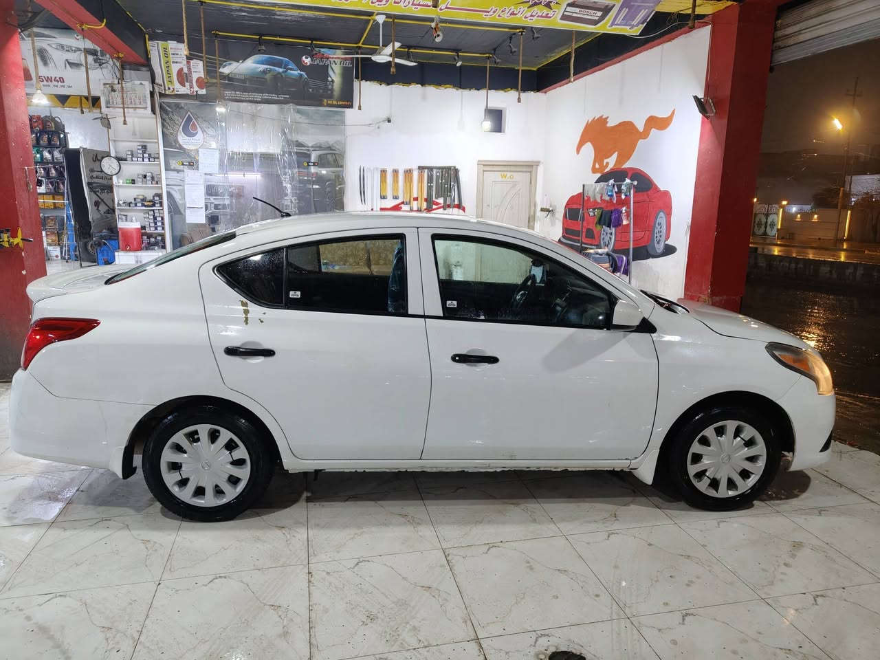 نيسان فيرسا موديل 2018 رقم دولي اربيل مكان السيارة كركوك مواصفات S بدون ضرر بدون  بيها مكانين صغار كارت محرك 16 گير اوتماتيك محرك شرط گير شرط مامفتوح سعر 86 موبايل *********** او***********
