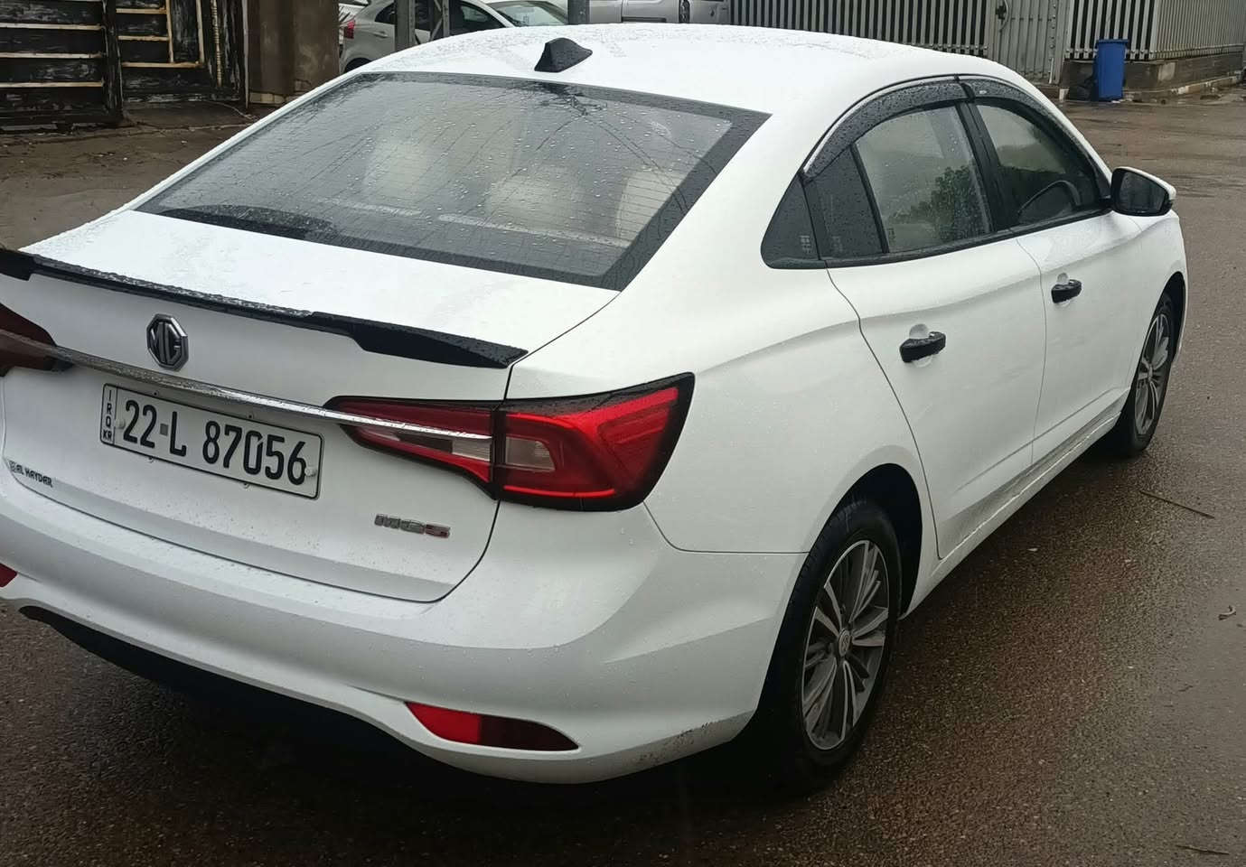 السلام عليكم MG5 للبيع موديل 2024 على وضع الوكاله 
ماشيه ٢٧ تريد وكالة تريد تحويل السعر 108 اوبيه مجال العنوان بغداد حي الجهاد شارع الشارقة 
الهاتف ***********
