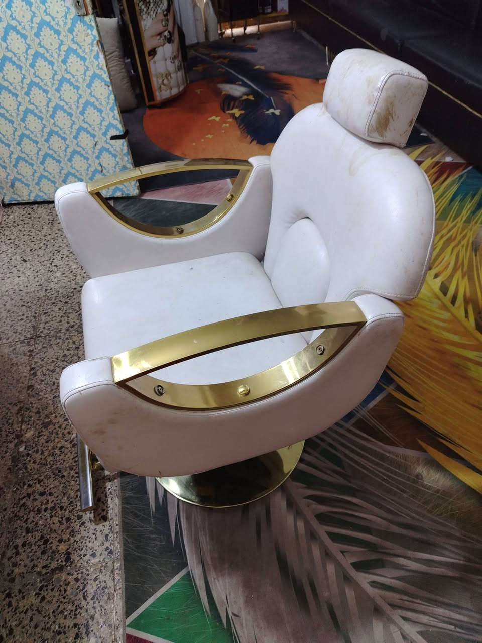 للبيع شلع كلهن ثنين مري وثنين كراسي تخم أربع قطع جهاز هايدرو ميز اكرلك فاترينا أصباغ عربانة مكياج عربانه اصباغ مواد اصباغ ومواد تنصيف قدم مكاني بغداد الدورة الصحة


**إذا كنت صاحب هذا الإعلان وتريد حذفه لأي سبب، رجاءا أرسل رسالة إلى الدعم الفني**