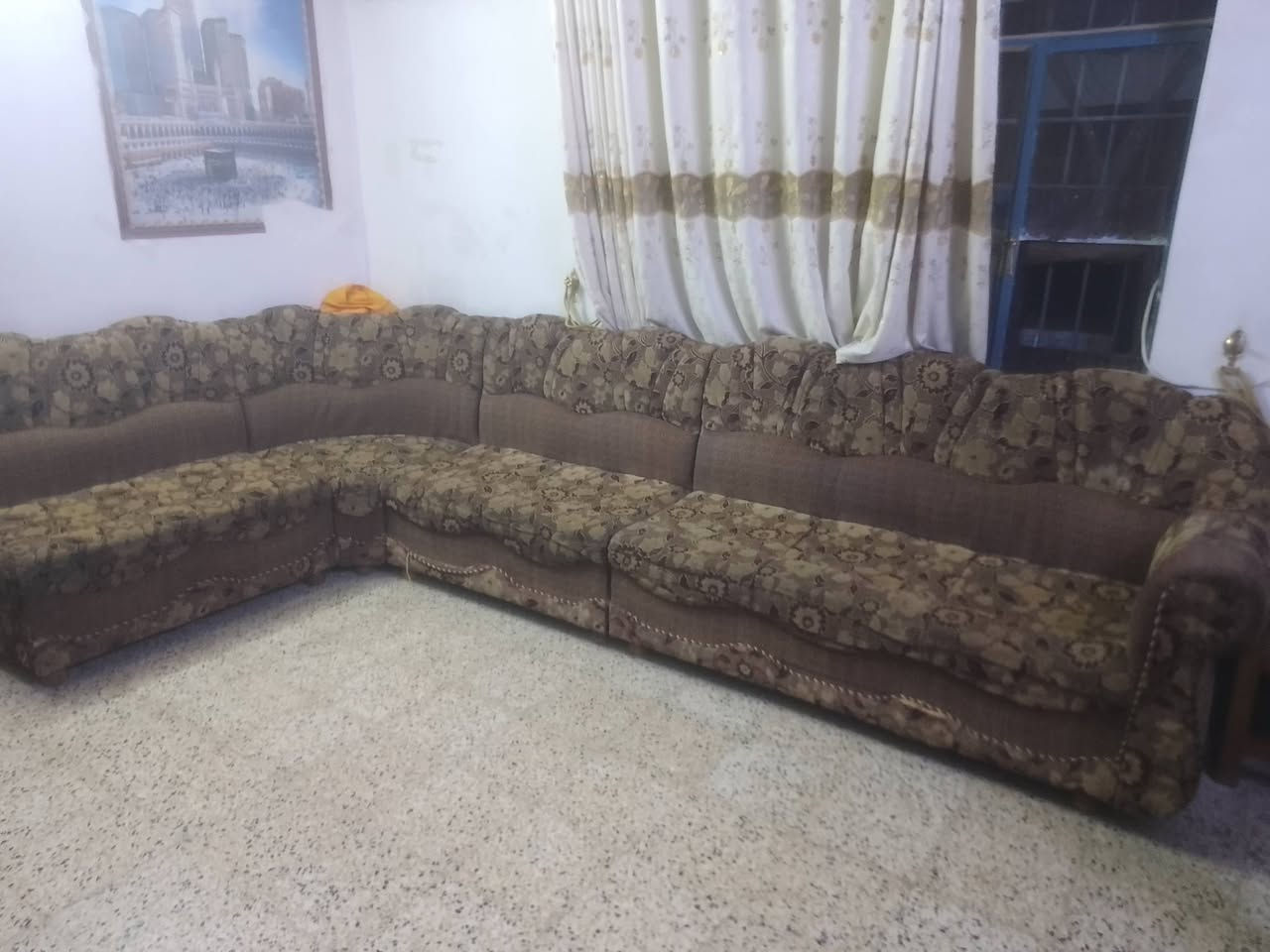 اغراض للبيع ***********
