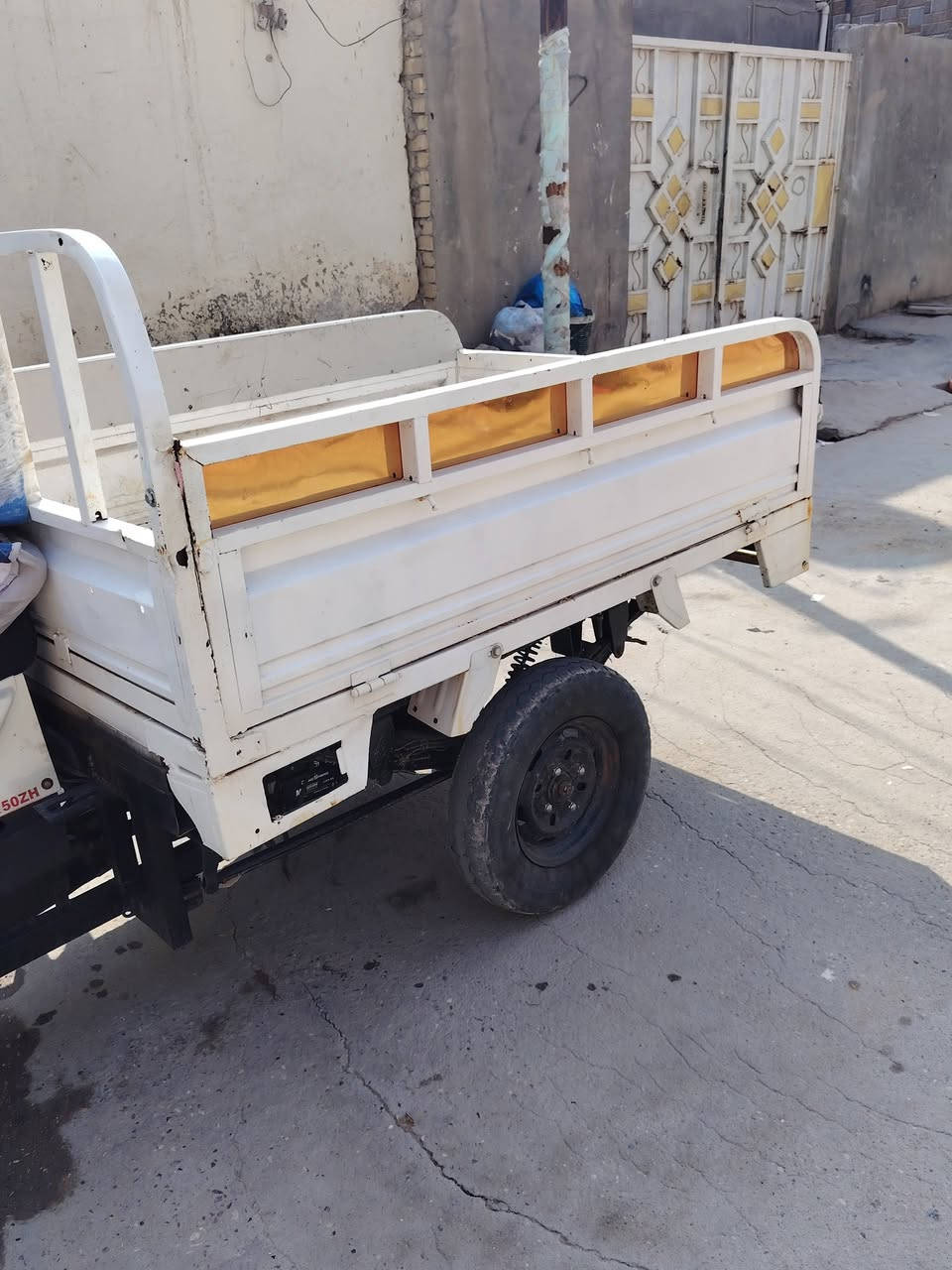 سلام عليكم ستوته للبيع كلك اتكفلك عشاير وسرقه ستوته جاهزه مكينه صارلي 5 ايام شادهه شرط كهربايات كلهه شغله تواير كيه عنواني ناصريه مركز لسعر مليون  ***********
