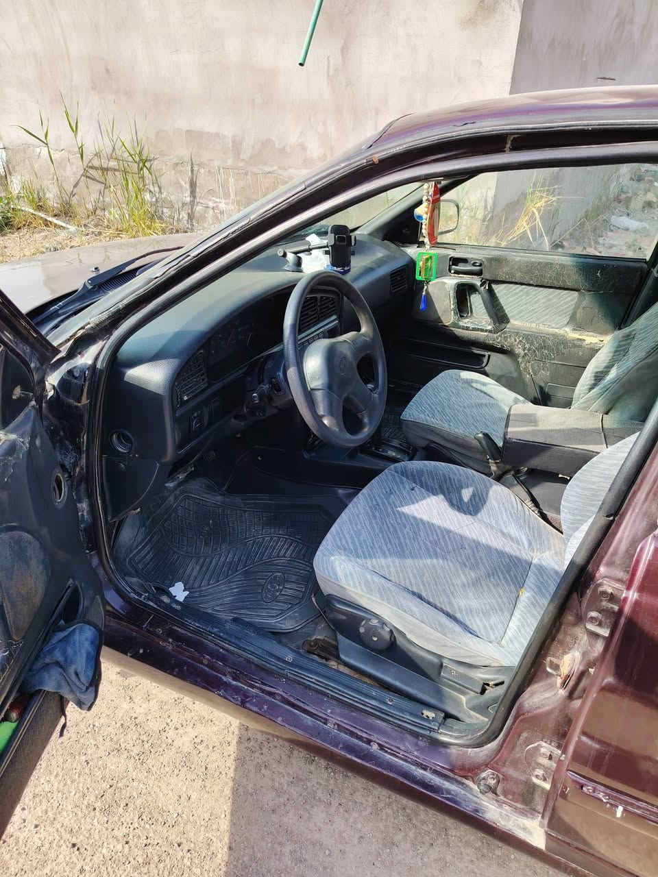 السلام عليكم النترا دمعه للبيع 94 كير اوتو كير ومحرك بشرط السعر 28 وبي مجال بصيط للشراي ***********
