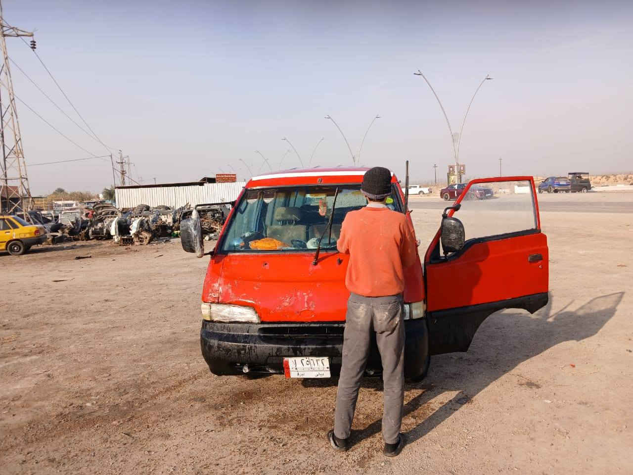 سلام عليكم سياره للبيع هوندا كاز جاهزه للعمل السعر 18 وبيهه مجال المكان بغداد رقم  ***********
