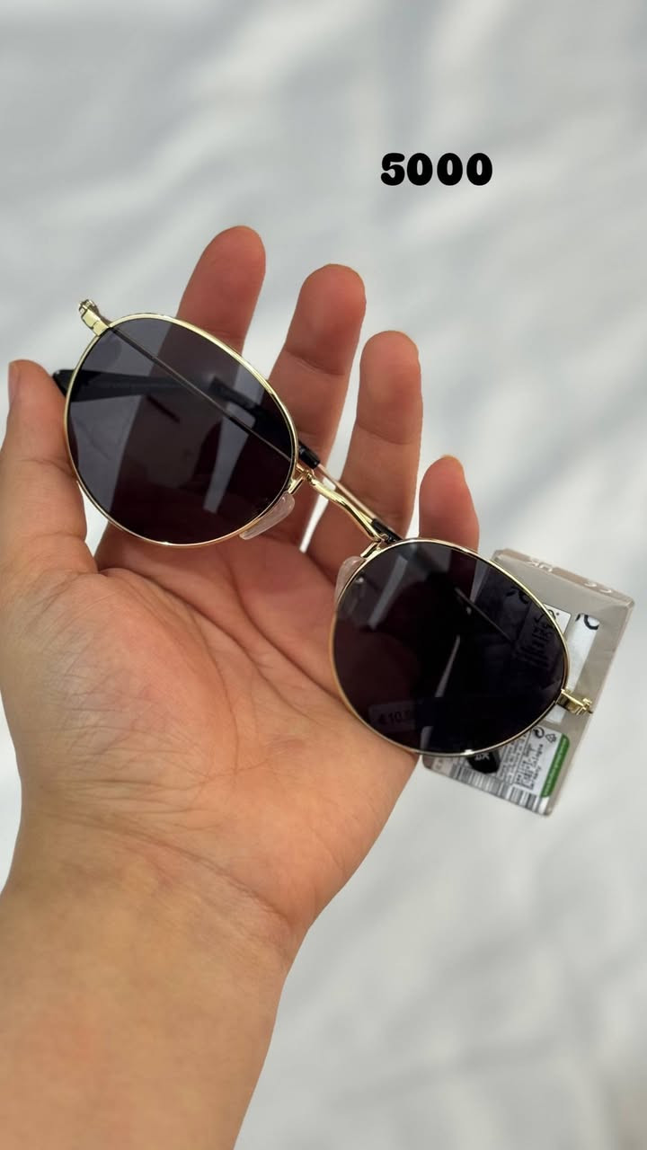 نظارات نسائيه 
القطعه 
5000
@إشارة


**إذا كنت صاحب هذا الإعلان وتريد حذفه لأي سبب، رجاءا أرسل رسالة إلى الدعم الفني**