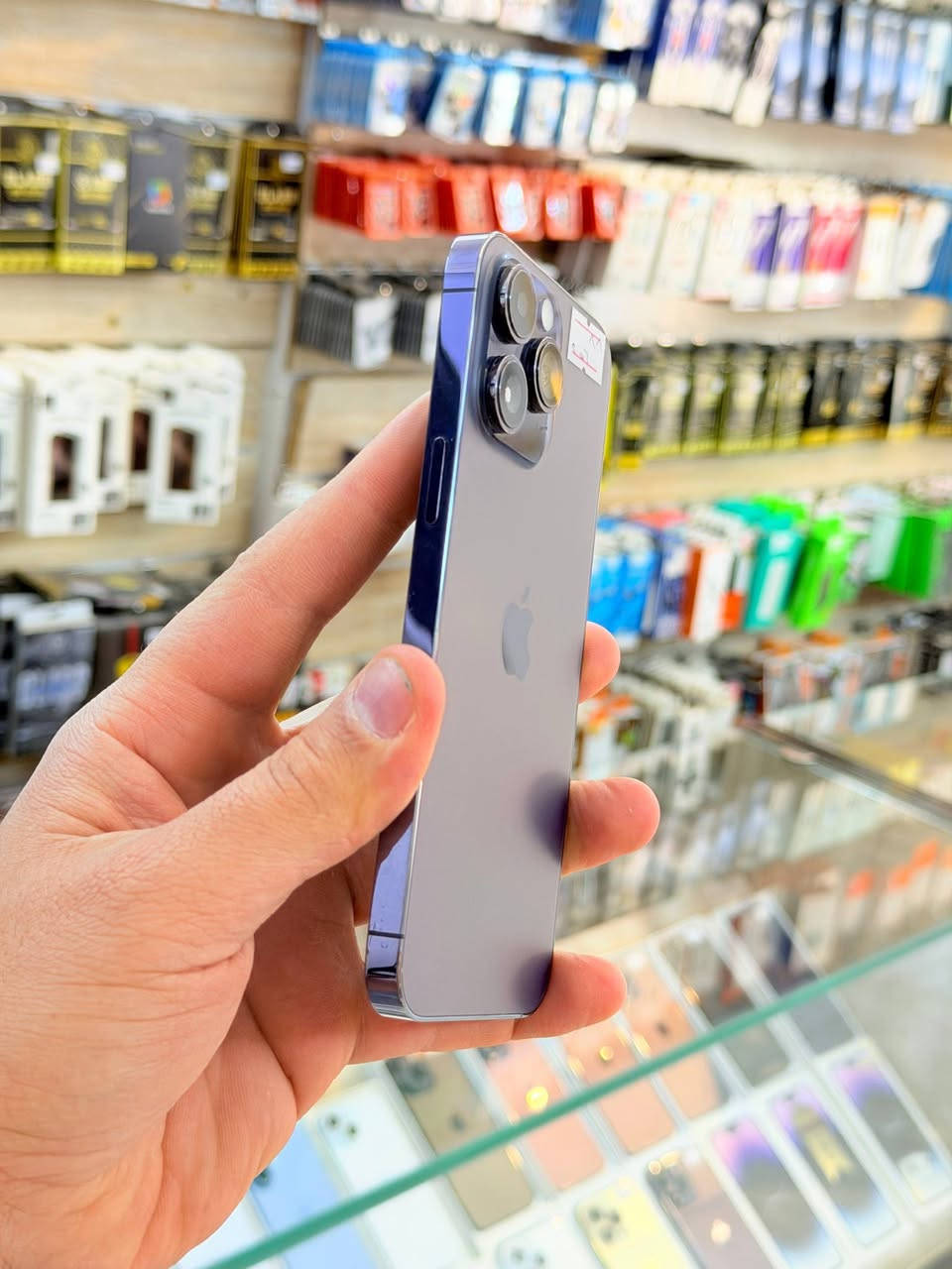 🔴متوفر بيع نقد واقساط 🔴
ايفون 14 برو ماكس ذاكره 256 بطاريه 88 يعني جديد نضافه ميه بل ميه خيال مال زلغ مابي كامل ملحقاته وتر بروف فحص حاسبه كله نورمال يعني ممبدل بي شي شرط تفحص بالوكاله ايسم نموذج M الأصلي ✌️
لون مميز (ومتوفر اقساط على مصرف الرافدين )تاخذه ضمان 5 ايام اي مشكله او عطل من المركز 
السعر 750 الف قفله ❤️🔥
العنوان بغداد البياع شارع 20 مقابيل علي العناب او الشيف السوري مركز الهاتف لاصلي 
📞📞***********
📞📞***********
