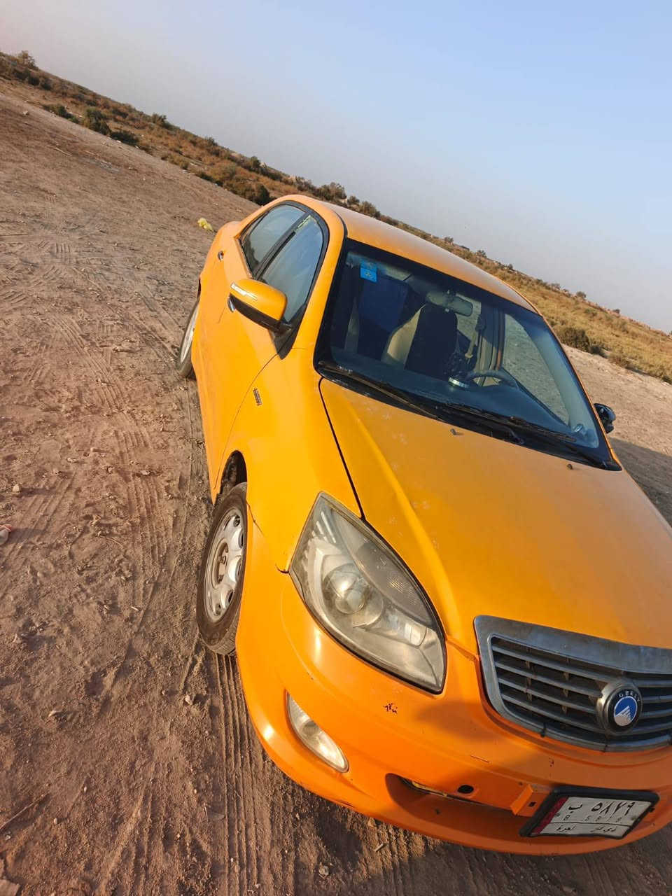 جيلي موبل مكينه وكير كورله
موديل ٢٠١٢:السياره جاهزه
رقمه نكليزي ٢٧ :مكاني بصره 
سنويته ل ٢٠٣٠
***********
السعر 35 وبيها مجال
#رقم#انكليزي
