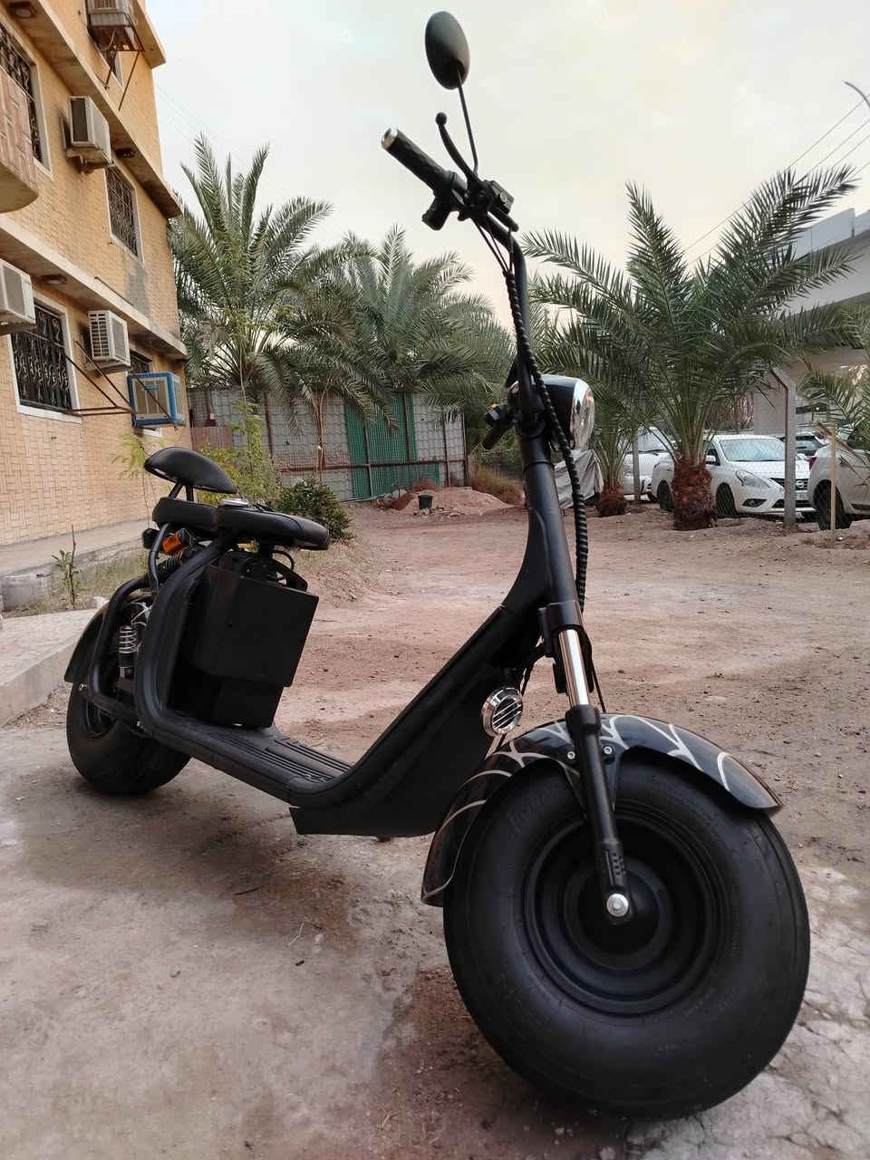 السلام عليكم دراجه شحن هارلي X7 نظيفه جدا مكفوله من كل النواحي بطاريات جدد مشحونه مرتين.
ملف 1500 واط.
السعر ٦٥٠ الف.
مكاني كراده.
***********   اتصال أو واتساب
