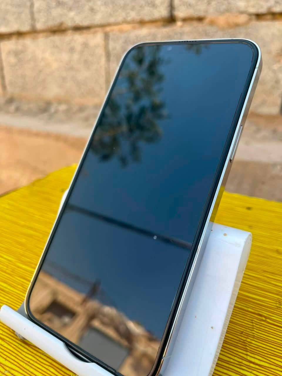 آيفون 13 برو ماكس📲 نظافة فوول🔥 ذاكرة 256💥 لون أبيض📲 بطارية 87 🔋 الجهاز ما مفتوح شرط الفحص حاسبة💻 ما بي نقص
مكاني بغداد مدينة الصدر 
السعر 700💸 للأستفسار👇👇
واتس آب ***********

