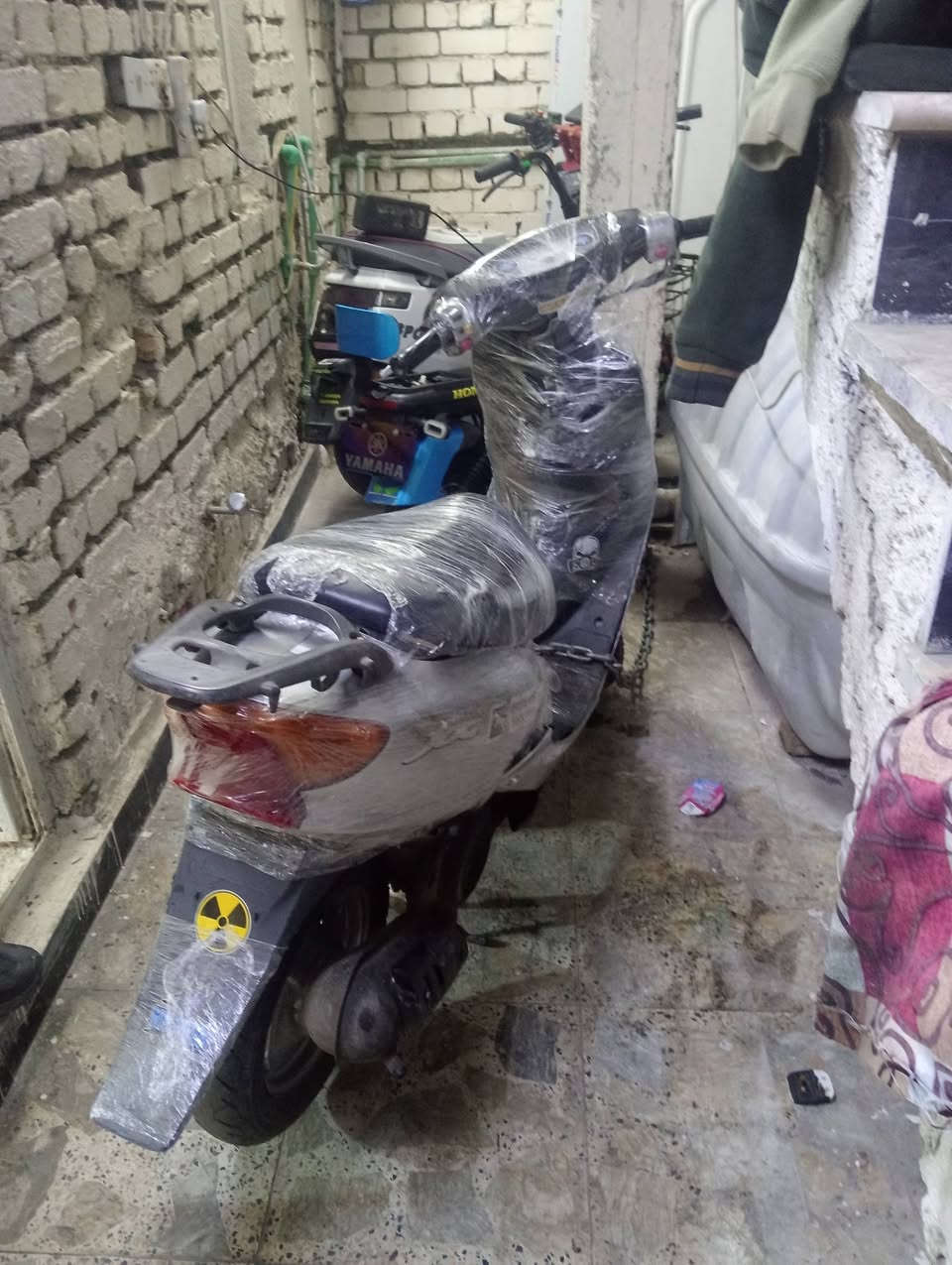 السلام عليكم دراجة عصفورية للبيع يحتاجلها تجفيت وباتري السعر 140بيها مجال الشراي شارع فلسطين ***********مستعجل على بيعتها
