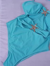 بنات • ستوري • ملابس