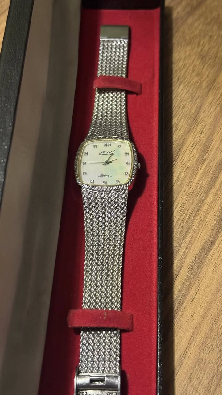 BORUGA Diamond Star Deluxe quartz watch HB-001M,
سويسري

اورجنال بلاديه بلكامل 

نوادر 💎 

سير حصيره 

كوارتز

المينه صدف 🐚

قطر ٣٥

للحجز والاستفسار خاص


**إذا كنت صاحب هذا الإعلان وتريد حذفه لأي سبب، رجاءا أرسل رسالة إلى الدعم الفني**