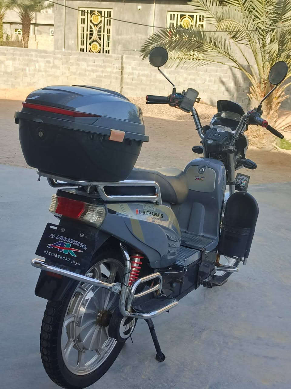 السلام عليكم. دراجه للبيع موديل 25 ست بطاريات دراجة نضيفه 100/100 كهربائيات كلها شغاله اي نقص ما بي سعره 550 و بي مجال والبطاريات عل فحص للتوضيح بطارياته بيهن نفخه بسيطهه
 مكاني حصي يصل للفلوجه  *********** بي واتساب
