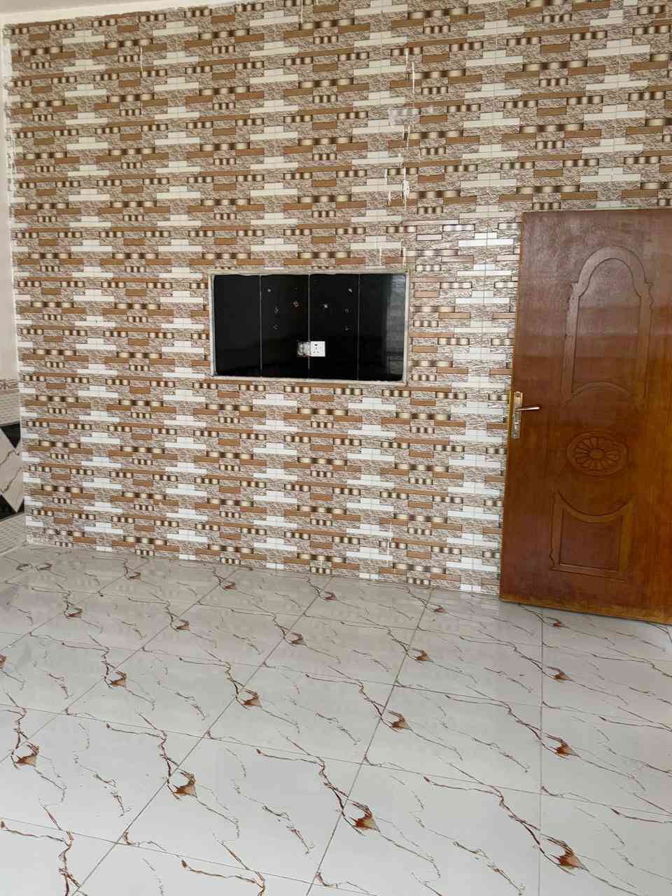 سلام يوجد دار لبيع فول  قاطين المساحه ١٢٠ م مربع العنوان ام غربه قرب فرن صمون. تاج دين بيت كامل كله صب اي ستفسار لاتصال ***********
