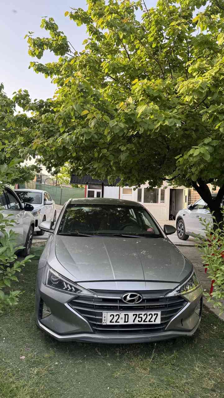 السلام عليكم
النترا 2020 للبيع او مراوس حسب القناعه 
  صبغ جاملغ امامي فقط حادث خفيف جدا
بدون دواخل شرط 
محرك وكير وتبريد كلو شرط  
شرط التحويل والغرمات 
السعر ١٢٨ بيها مجال قليل
مكاني موصل حي العربي 
تفاصيل اكثر اتصل عل رقمَ  ***********
