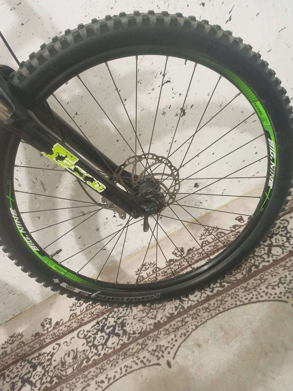 بايسكل منشئ عالمي سويسري سكوت فول مواصفات ماخذه وكيل 600وماعرف اسعار المستخدم حطو اسعاركم
***********
