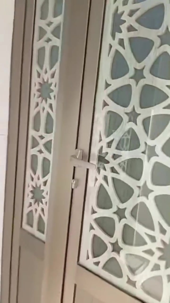 مشتمل طابو صرف ( حي القادسية ) 96 متر مربع . غرفة نوم واحده وديوانية وصاله ومطبخ وصحيات . بناء جديد . الراغبين بالشراء الاتصال بمكتب سعيد الدوسري للعقار . هيت شارع المعارض ***********
