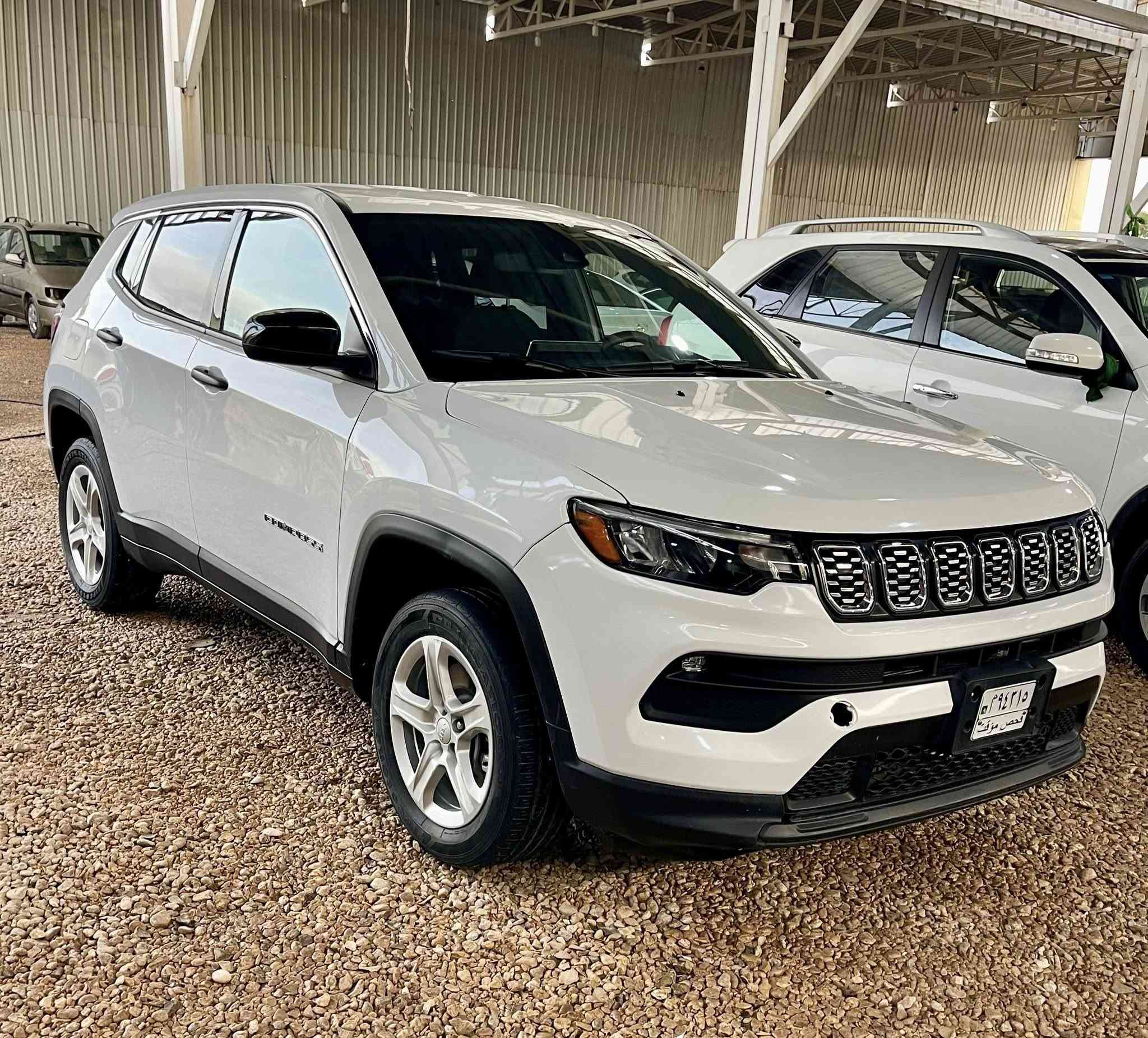 من رخصة الادمن
جيب كومباس 2023
 (فحص مؤقت )
ماشيه 33 الاف
تبريد خلفي
بصمه تشغيل وابواب  
تحكم ستيرن 
رادارات 
محرك 2000 
توقف تلقائي 
حساسات 
كامره 
شاشه كبيره كار بلي 
نقطه عميات 
اشاير بالمري 
تحديد مسار 
السياره جاهزه مابيها اي نقص
حادثها فقط بنيد تبديل بلادي  بدون ايرباك
السعر 140 قفل بدون عمله ماكو هيج سعر 
بابل شوملي
اتصال ‭***********‬
عنوان بابل شوملي
